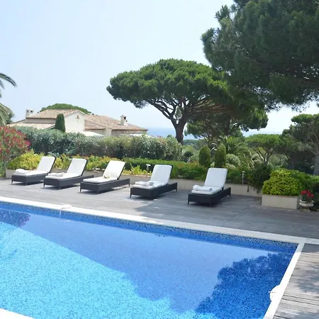 Britana By The Pearls Collection * Saint-Tropez
